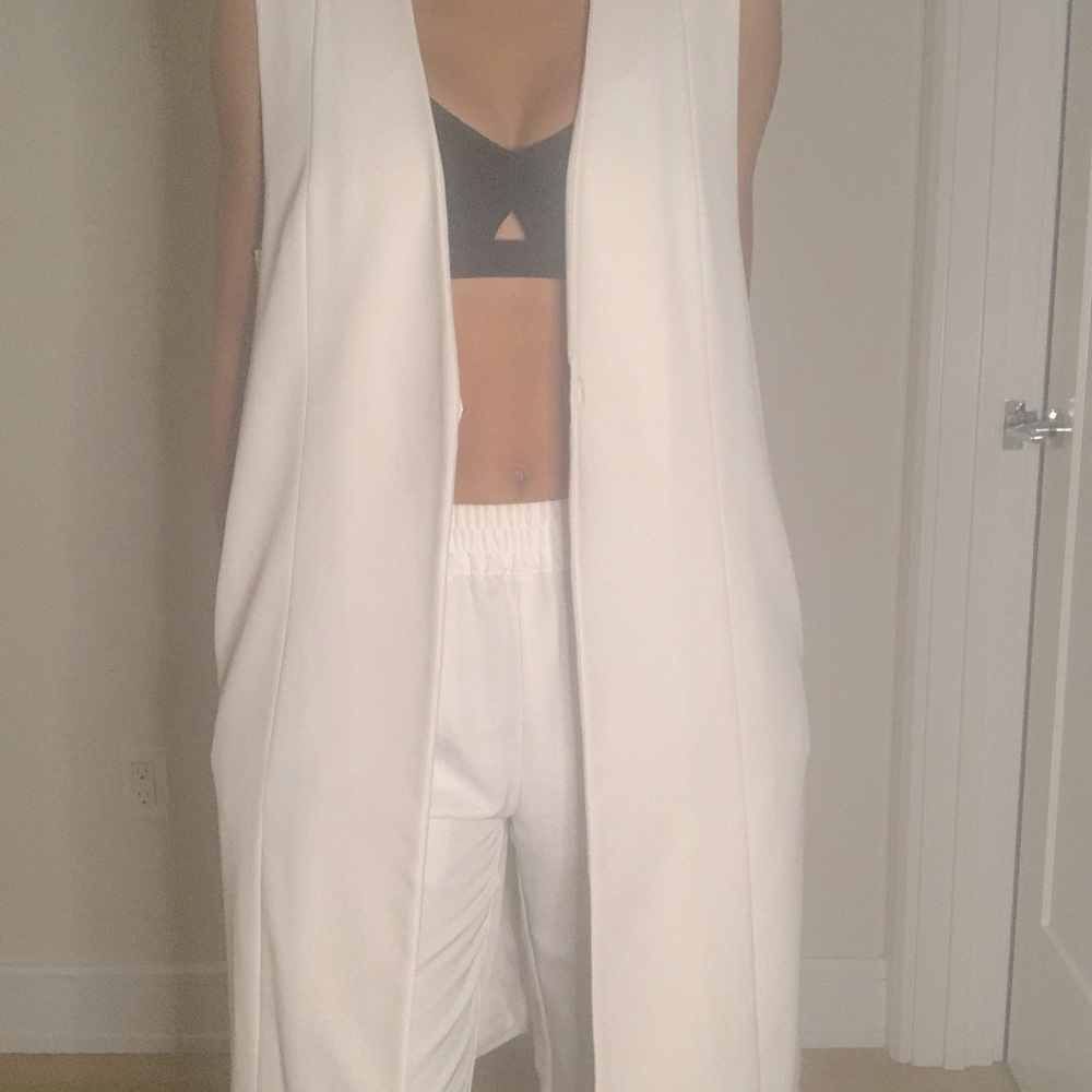 White tailored Vest